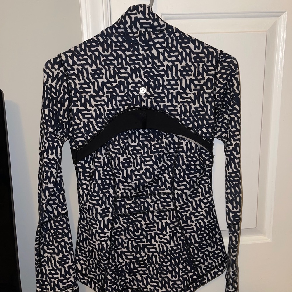 Lululemon Define Jacket black and white size 4